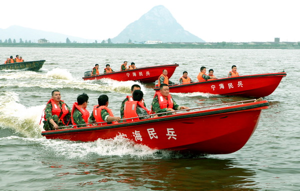 國網(wǎng)寧?？h供電公司為“抗災(zāi)治患”在8個(gè)供電所均組建應(yīng)急救援隊(duì)