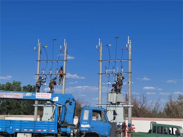 阿拉善電業(yè)局烏力吉供電分局 戍守邊防，電力護航