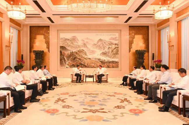 舒印彪拜會(huì)湖北省委書記應(yīng)勇、省長王曉東