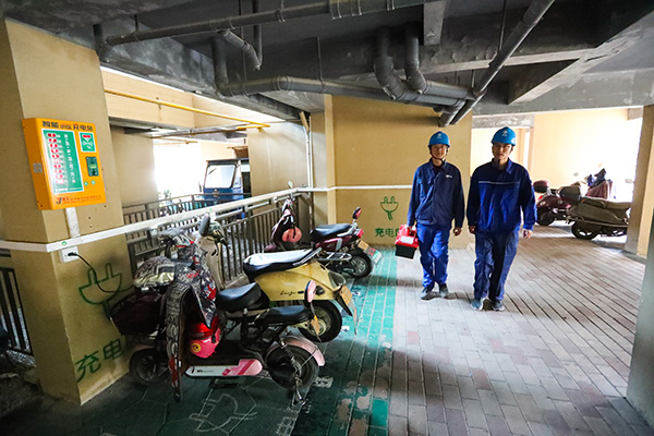 “小電驢”充電更安全了！寧?？h24393個(gè)充電接口完成升級(jí)改造