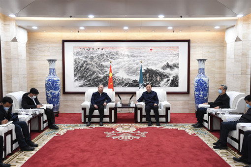 國家電網(wǎng)公司總經(jīng)理、黨組副書記辛保安會見西藏自治區(qū)副主席張永澤