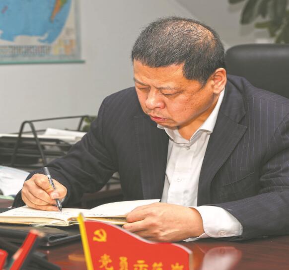 有他在，大家心里就有底了——記國家電網(wǎng)有限公司特等勞動模范汪波