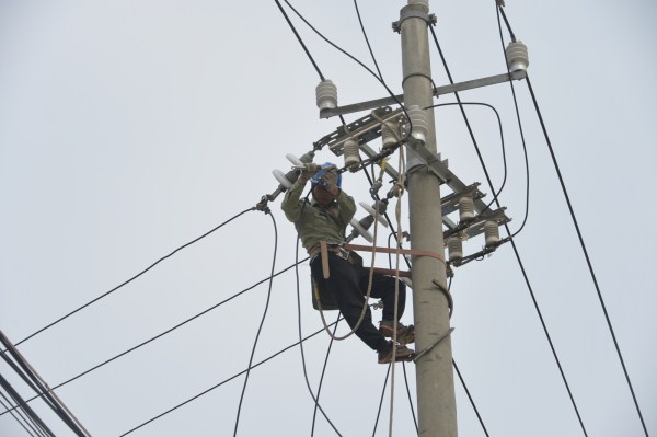 國網(wǎng)撫州市南豐縣供電公司：線路集中整治 提升客戶用電幸福感