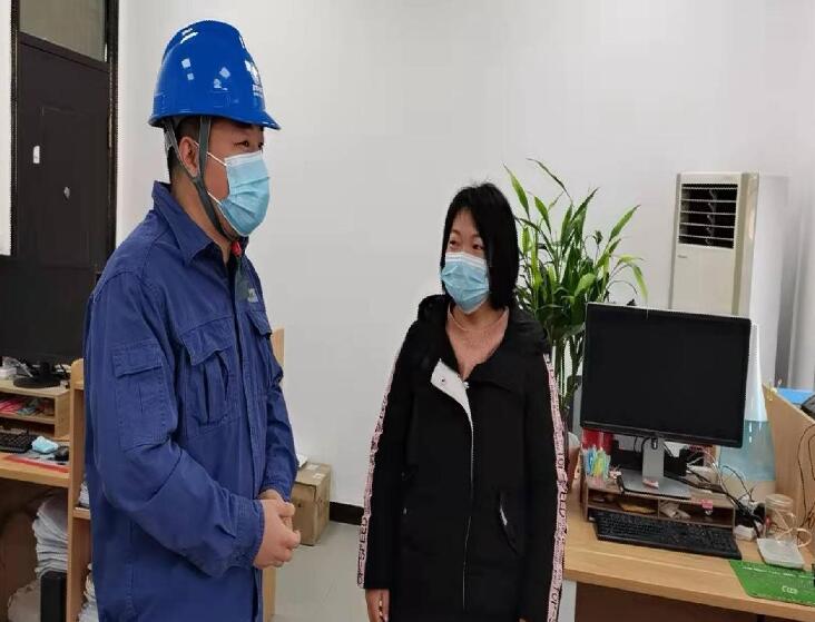 國網(wǎng)城固供電公司：走訪小微企業(yè)，當(dāng)好“電管家”