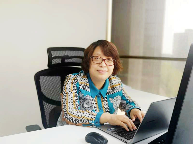 首都最美巾幗奮斗者尹洪苓：以?shī)^斗的姿態(tài)，砥礪前行 展現(xiàn)新時(shí)代“她風(fēng)采”
