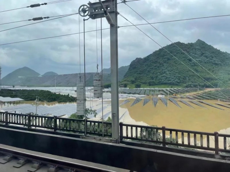 地面電站秒變漂浮電站，又一光伏電站被水淹！