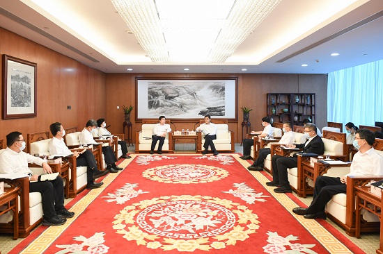 舒印彪鄧建玲會(huì)見(jiàn)保定市委書(shū)記黨曉龍、市長(zhǎng)閆繼紅