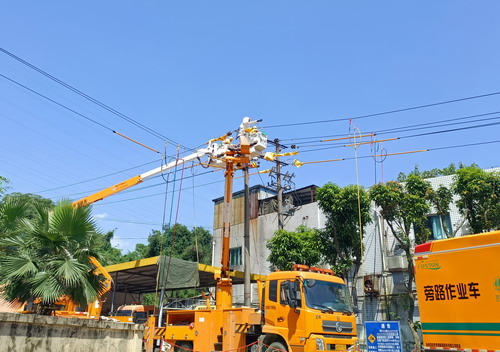 國網福州供電公司省內首次應用移動環(huán)網柜車快速組網供電