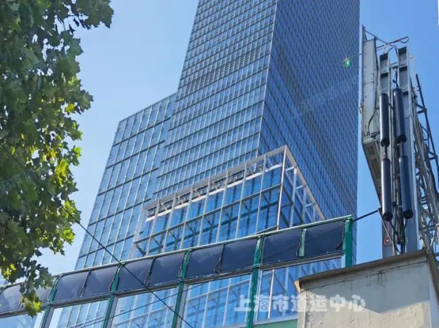 光伏發(fā)電棒＋柔性組件！上海高架路聲屏障安裝光伏