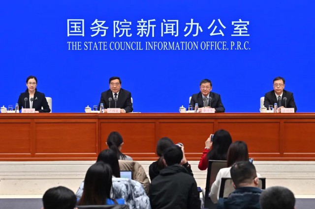 國家發(fā)改委：健全多能互補(bǔ)綜合應(yīng)急調(diào)度機(jī)制，推動風(fēng)、光發(fā)電多發(fā)滿發(fā)