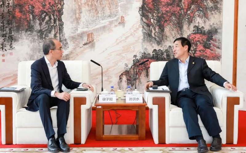 中國能建黨委副書記、總經(jīng)理孫洪水與中興通訊總裁徐子陽會(huì)談