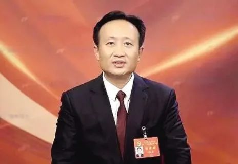 衣立東任國網(wǎng)四川省電力公司董事長、黨委書記