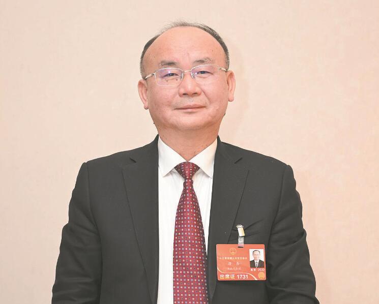 優(yōu)質(zhì)供電服務(wù)助力裝備制造業(yè)高質(zhì)量發(fā)展——訪全國(guó)人大代表、楚天科技股份有限公司董事長(zhǎng)兼總裁唐岳