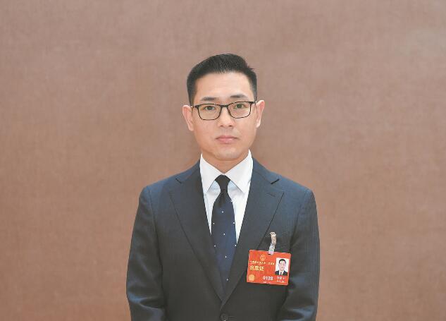 推動清潔能源發(fā)展 促進綠色低碳轉(zhuǎn)型——訪全國人大代表、河北寶信物流有限公司總經(jīng)理李建衛(wèi)