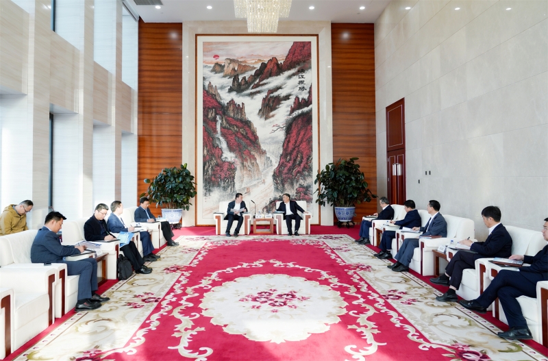 中國(guó)能建黨委書記、董事長(zhǎng)宋海良與臨沂市委書記任剛座談