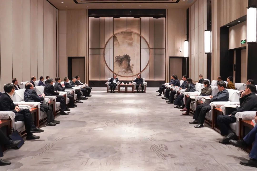 華能集團(tuán)黨組書(shū)記、董事長(zhǎng)溫樞剛拜會(huì)雄安新區(qū)黨工委書(shū)記、管委會(huì)主任張國(guó)華