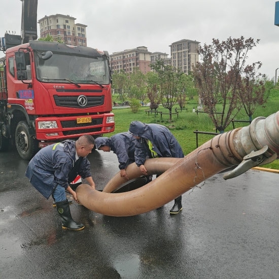 聞“汛”而動，彰顯央企擔當——水電三局雄安項目全力奮戰(zhàn)防汛搶險第一線