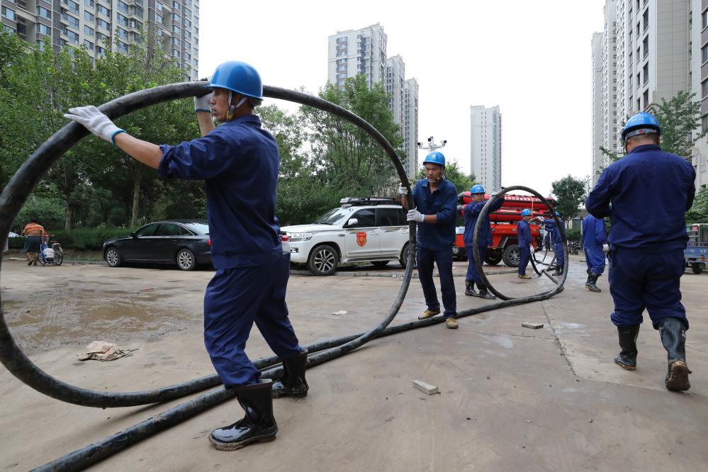 電來了，光就來了——河北涿州加快電力設施搶修見聞