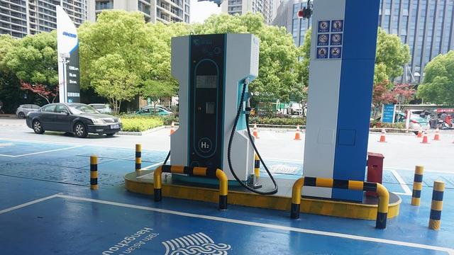 加快培育氫燃料電池汽車產(chǎn)業(yè)，浙江超前布局加氫站建設(shè)