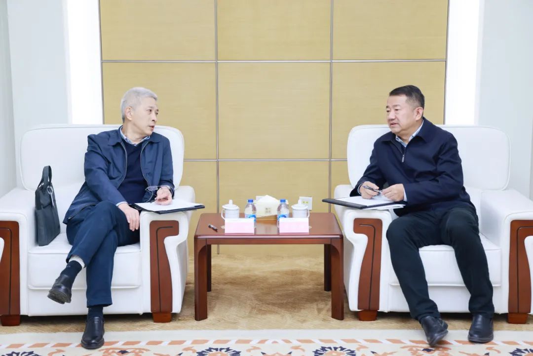 中國一重集團(tuán)黨委書記、董事長徐鵬一行拜訪大唐環(huán)境黨委書記、董事長朱利明