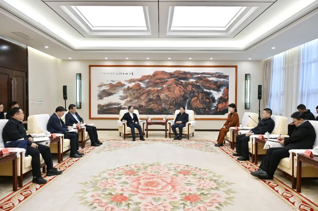 中國大唐集團有限公司董事長鄒磊拜會內(nèi)蒙古自治區(qū)黨委書記孫紹騁、自治區(qū)主席王莉霞