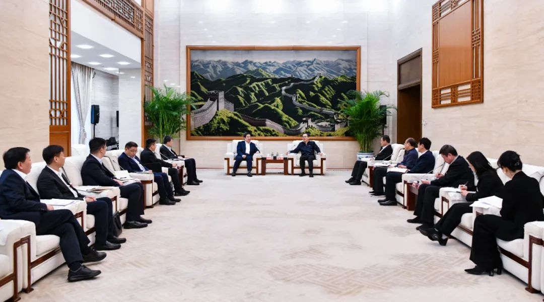 中國電氣裝備白忠泉董事長、周群總經(jīng)理拜訪中國大唐董事長鄒磊