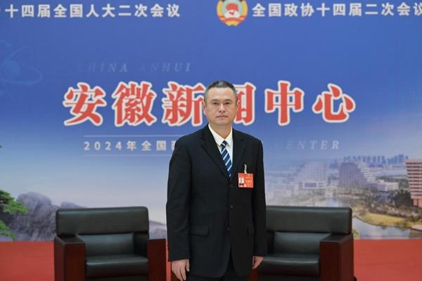 程韜代表：支持引入新質(zhì)生產(chǎn)力，鼓勵新能源商用車發(fā)展