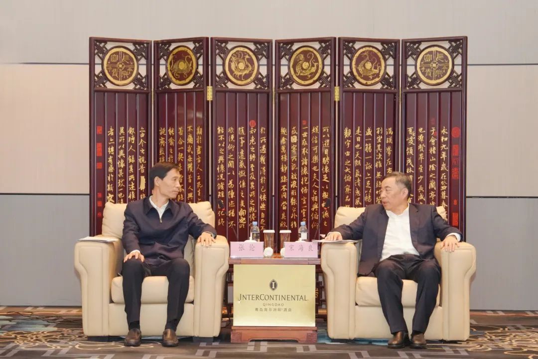 中國(guó)能建黨委書記、董事長(zhǎng)宋海良與菏澤市委書記張倫會(huì)談